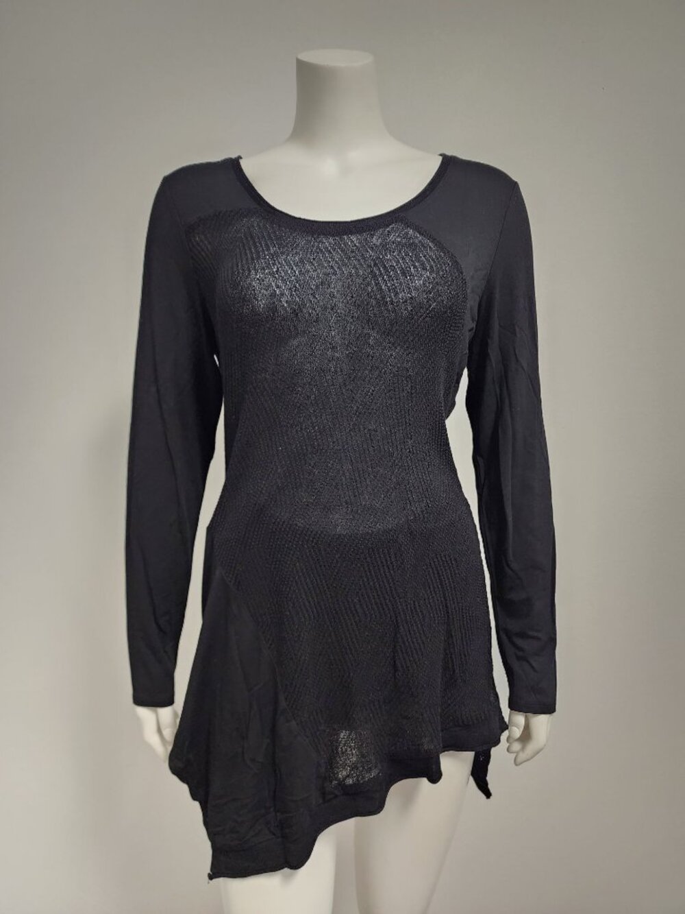 Stella Carakasi black asymmetrical knit raglan sleeve tunic blouse M NWT